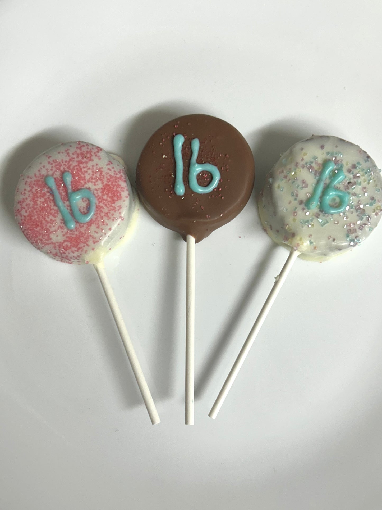 Customized Cake Pop by The Dozen