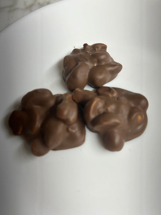 10 oz Peanut Clusters